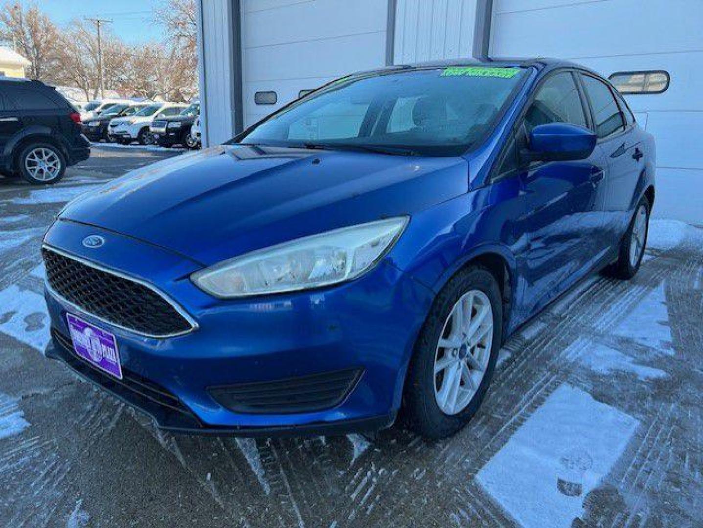 2018 BLUE FORD FOCUS SE (1FADP3F25JL) with an 2.0L engine, Automatic transmission, located at 1100 W. Sheridan Ave., Shenandoah, 51601, (712) 246-1600, 40.765678, -95.388817 - Photo#0