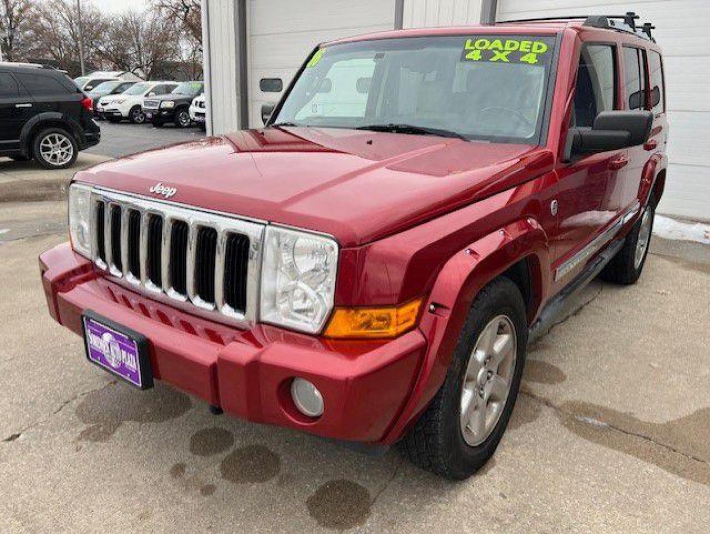 2006 MAROON JEEP COMMANDER LIMITED (1J8HG58286C) with an 5.7L engine, Automatic transmission, located at 1100 W. Sheridan Ave., Shenandoah, 51601, (712) 246-1600, 40.765678, -95.388817 - Photo#0
