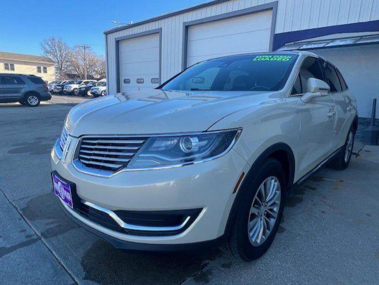 2016 BEIGE LINCOLN MKX SELECT (2LMTJ8KP6GB) with an 2.7L engine, Automatic transmission, located at 1100 W. Sheridan Ave., Shenandoah, 51601, (712) 246-1600, 40.765678, -95.388817 - Photo#0