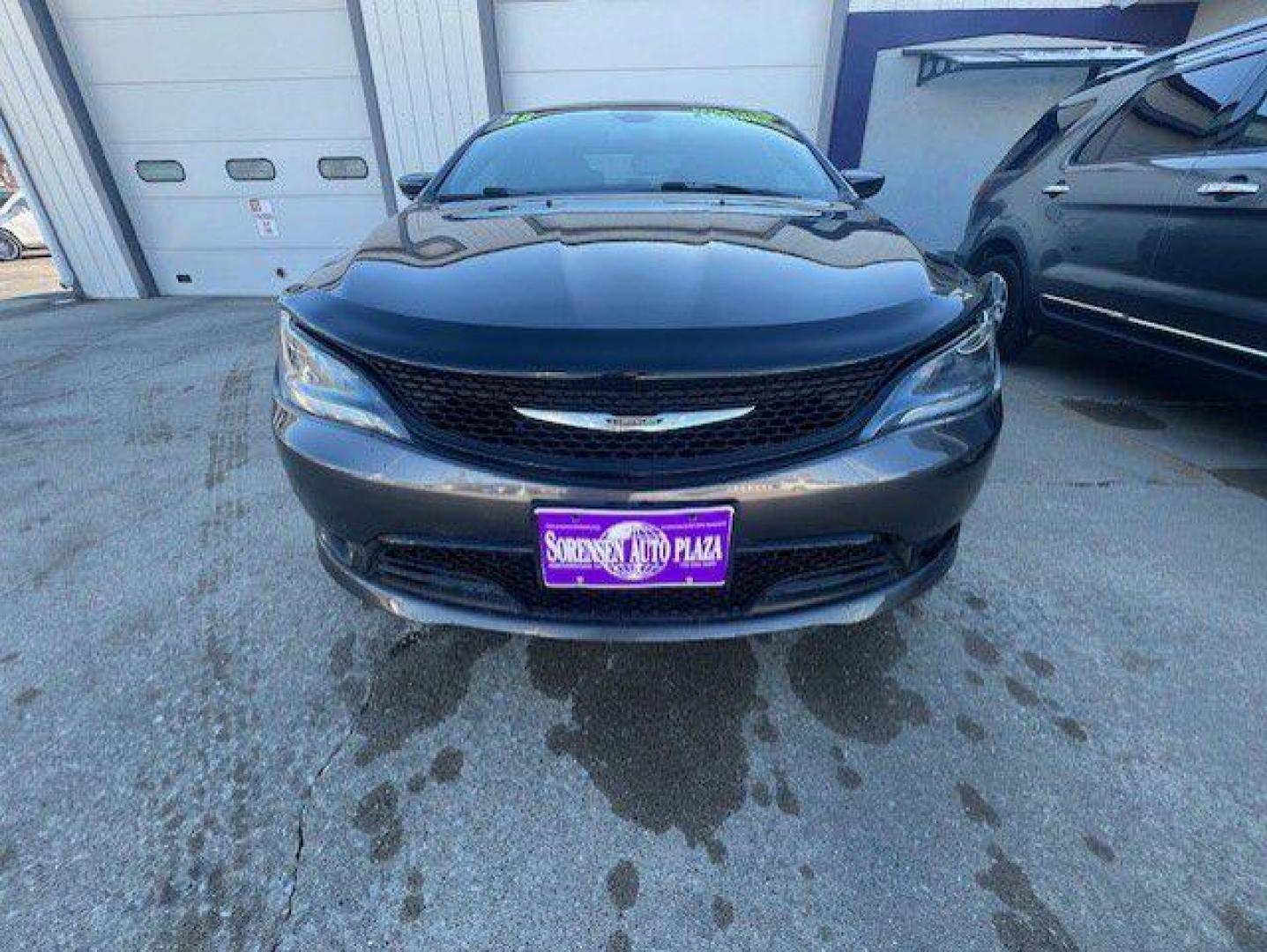 2016 GRAY CHRYSLER 200 S (1C3CCCBB1GN) with an 2.4L engine, Automatic transmission, located at 1100 W. Sheridan Ave., Shenandoah, 51601, (712) 246-1600, 40.765678, -95.388817 - Photo#4